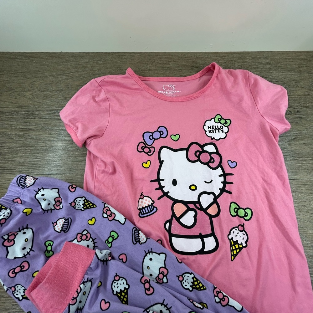 Hello Kitty Pink Top and Purple Bottoms Pajama Set